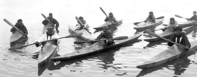 NATIVE KAYAKERS-CURTIS PHOTO